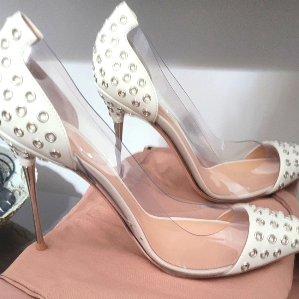 Gianvito Rossi Plexi pump